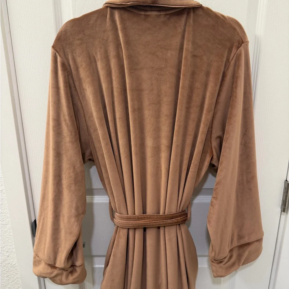 Skims Velour Lounge Robe -  Brown - Picture 3 of 3